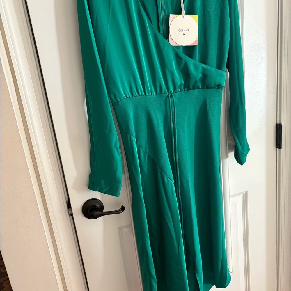 Cushnie Emerald Green Long Sleeve Dress, size 8, new with tags.